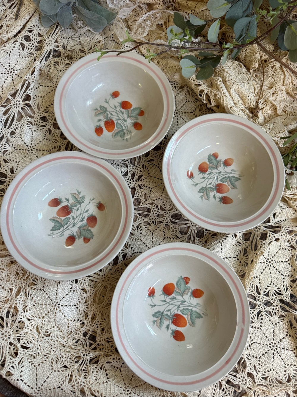 Stoneware Fruit-Print Cereal Bowls in Cream with Red Motif